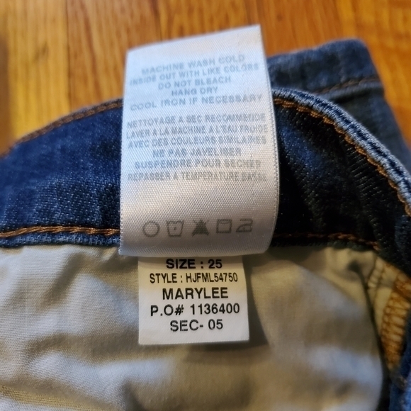 JOE'S‎ JEANS MARYLEE DISTRESSED DENIM SHORTS - Picture 8 of 8